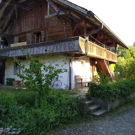 Dachstockzimmer In Altem Stoeckli Homestay Steffisburg