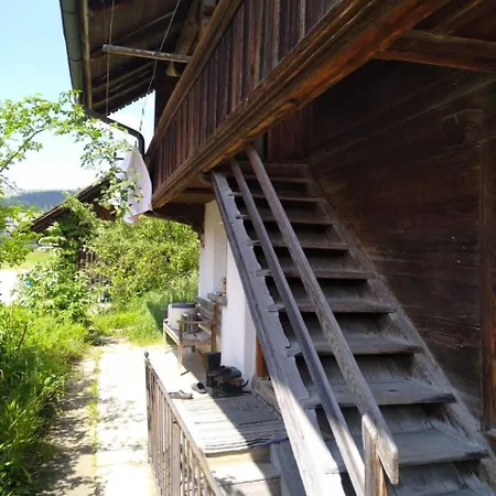 Dachstockzimmer In Altem Stoeckli Steffisburg